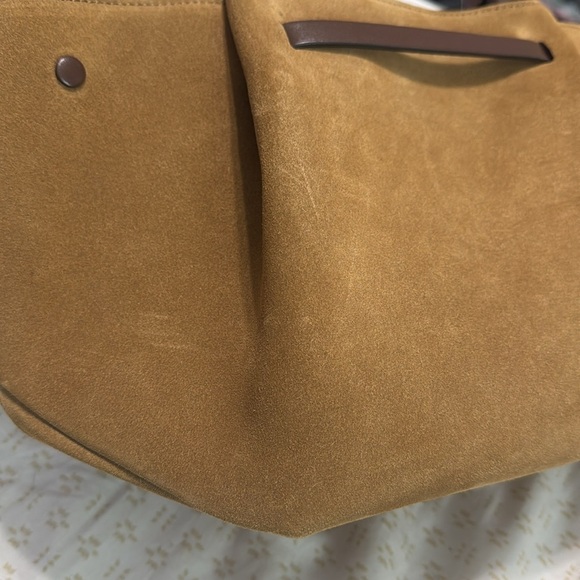 DeMellier London Suede Midi New York Bag with crossbody strap - Picture 9 of 17